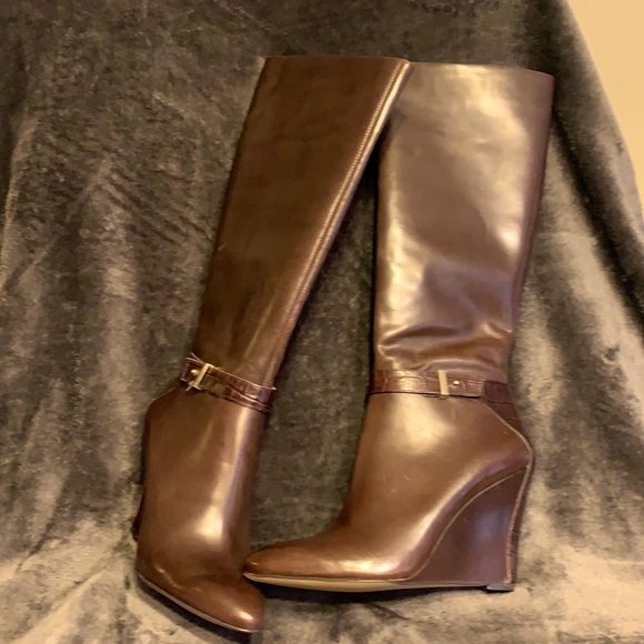 NWOT Ann Taylor Finley Wedge Boots - Picture 1 of 6